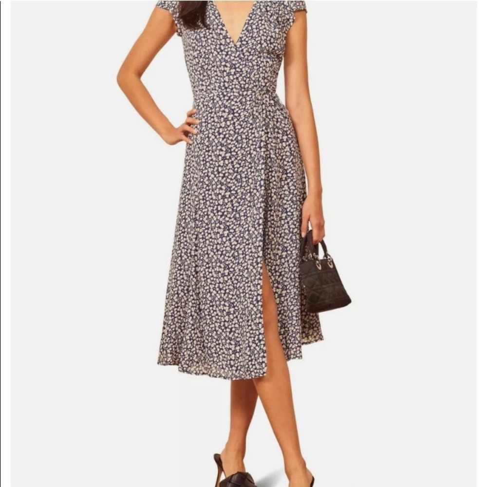 Reformation Carina midi wrap dress size small. Excellent, like new condition.